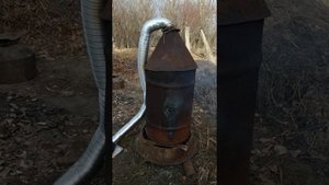 Печь безопасная, для сжигания мусора во дворе.