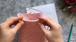 ШАПКА ТЫКОВКА С ИНТЕРЕСНОЙ МАКУШКОЙ СПИЦАМИ. KNITTED HAT