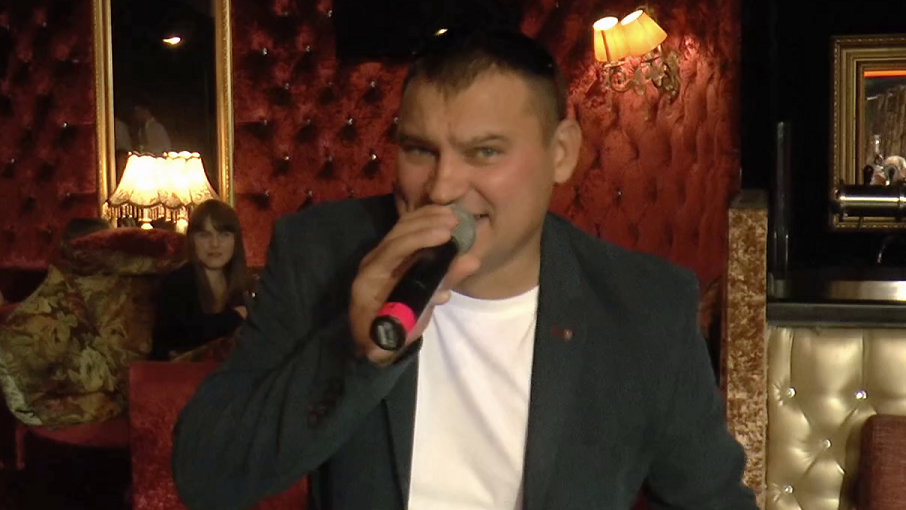 Вячеслав ЛЕОНТЬЕВ  "Лучшему оператору"