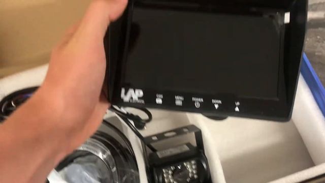 LAP Electrical 9-36v 7" Reversing Camera (3 Camera Capable) Kit PN: RCK070 - Beaconsandlightbars смотреть онлайн