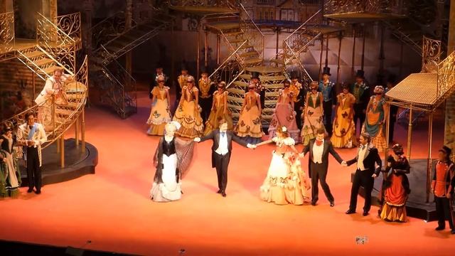 Московская оперетта "Летучая Мышь" поклоны и овации. смотреть онлайн