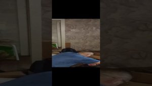 Установка крышки на бензопилу, натяжение цепи на шине.