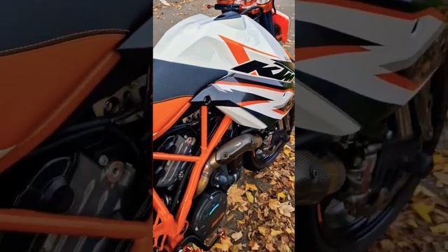 Xlatest?model ?kTm 1290 ?#ktm 1290 #ktmrc200#uk#bike #ktmrc900 #uko7rider#bmw