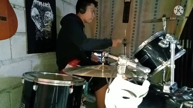 HERO OF THE DAY // METALLICA (drum cover) смотреть онлайн