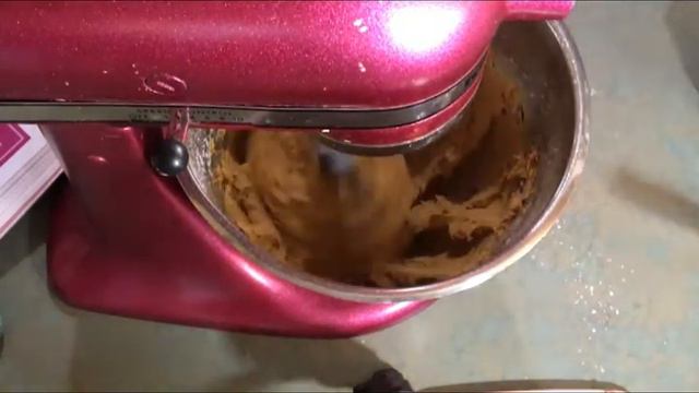 ~Fall Baking Series~ 75 Calorie Pumpin Chocolate Chip Cookies! смотреть онлайн