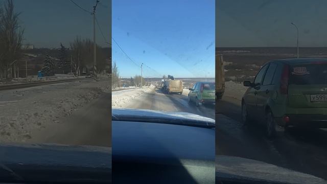 Очередь на вьезд в Донецк досмотр автомобилей #гумдвиж