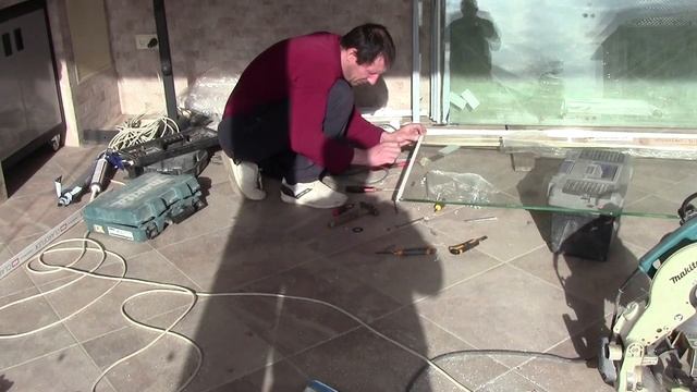 Безрамное остекление беседки в Истринском районе