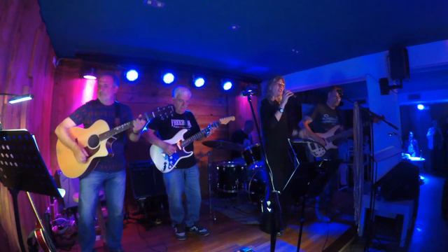 So de nit · june '18 смотреть онлайн