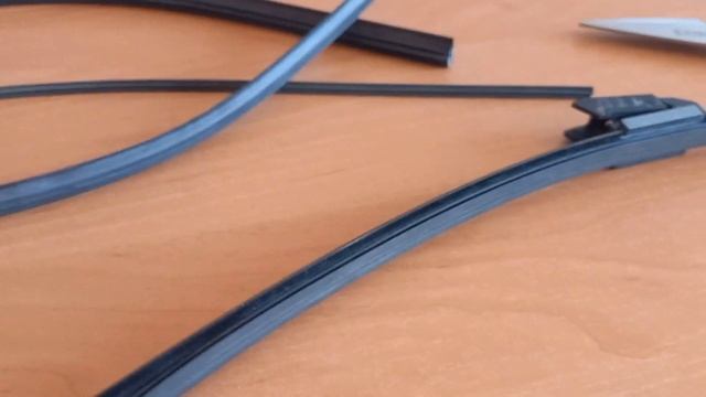 Замена щеток стеклоочистителей на Рено Дастер. Нет крючка, необычное крепление, как быть??? смотреть онлайн