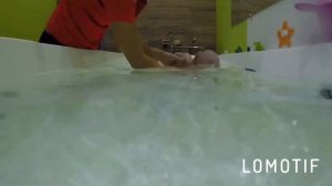 Грудничковое плавание в ванне