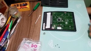 Перестал работать калькулятор Canon AS-888. (Как заменить батарейку)