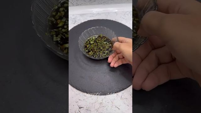 Пробую Дамплинги И Показываю Оригинальный Соус, Который Подают С Дамплингами
