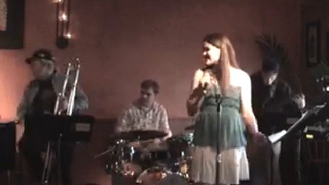 Arielle Legere Sings A Tisket A Tasket.mpg смотреть онлайн