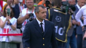 Дамир Юсупов и его коллеги открыли футбольный матч с участием местного клуба "Урал"