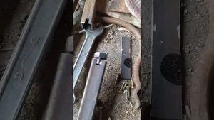 Вкручивающиеся ножки стола.