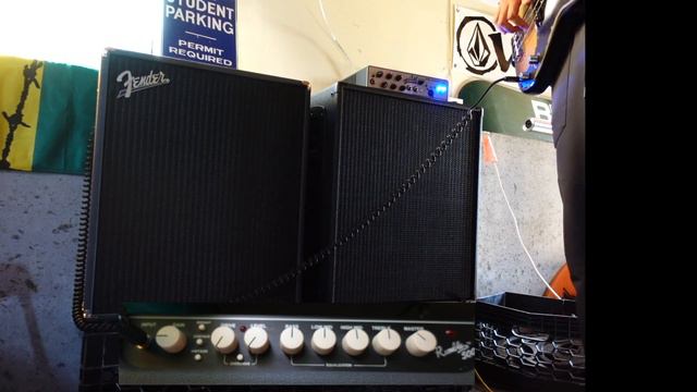Fender Rumble 500 vs Aguilar Tone Hammer 500 & Fender Rumble 210 смотреть онлайн