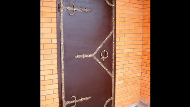 Входные металлические двери стилизация под старину ковка петли, ручки, накладки