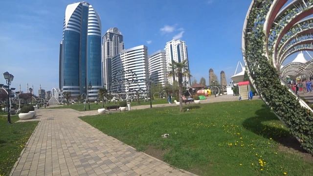 4.2.Дубай в Грозном! Комплекс «Грозный Сити», смотровая площадка, Парк цветов. Где поесть в Грозном