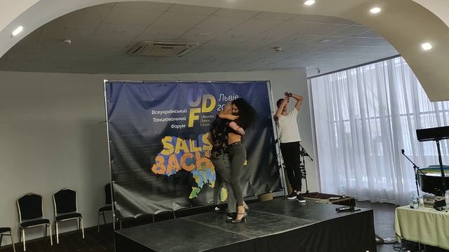 мк бачата Костя і Діана в музику смотреть онлайн