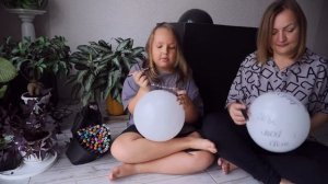 Идея для подарка-Сюрприз с воздушными шарами в большой праздничной коробке.