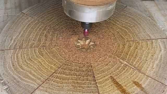 Подставка из торцевых дубовых сегментов смотреть онлайн