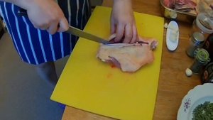 Как разделать утку/гуся мастер класс . Неудачные дубли в конце , смешно...