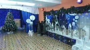 Оформление музыкального зала в детском саду "Сладкий Новый год"