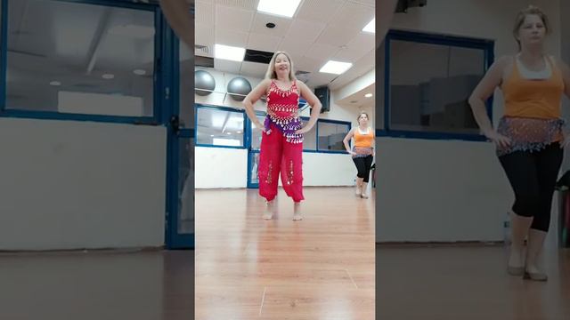 Belly Modern Dance class// Класс Современного Танца Живота// ריקוד בטן בסגנון מודרני смотреть онлайн