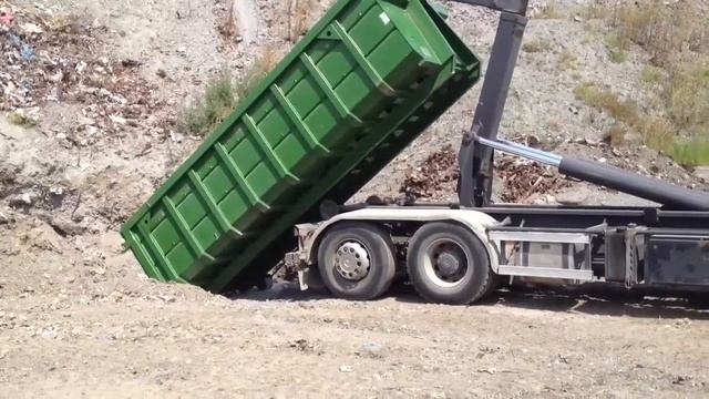 8 кубовый мусорный контейнер