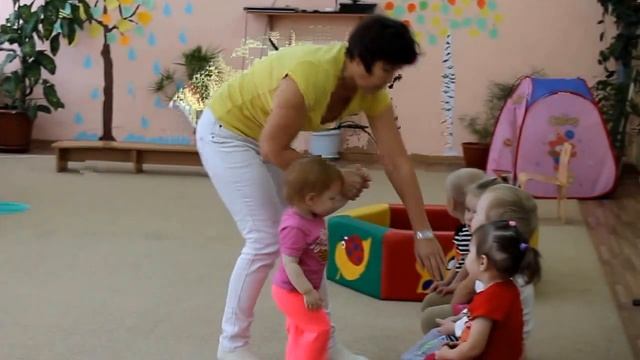 Физкультурное занятие-развлечение Прогулка на полянку (младшая группа) смотреть онлайн