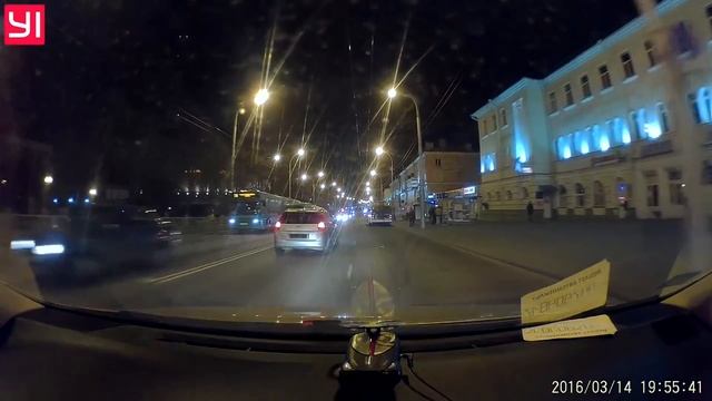 Видеорегистратор Xiaomi Yi WiFi DVR 1080p 60fps - Широкий угол обзора 165° смотреть онлайн