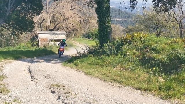 Broke et sa 150 RXF Freeride L avec ligne LM R8 Gros volume смотреть онлайн