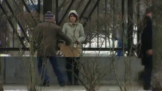 Что мы покупаем, давая милостыню Уличные разводки попрошаек Комментирует психолог Александр Кичаев