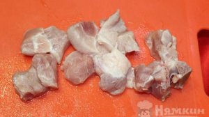 Суп с мясными рулетиками из теста