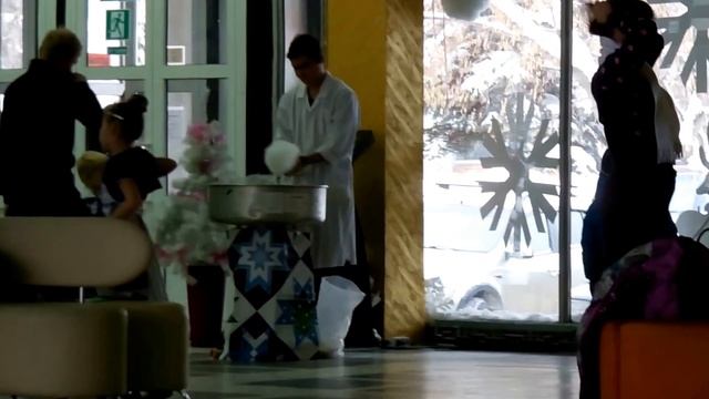 Продавец сладкой ваты. Ижевск. Как готовят сладкую вату? смотреть онлайн