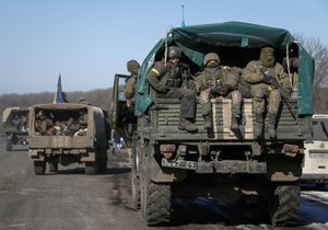 Перед заходом в город бандер, закопал георгиевскую ленточку