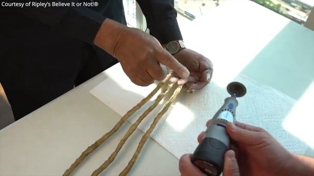 Все таки срезал самые длинные ногти в мире смотреть онлайн