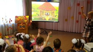 Музыкально-игровое занятие во II младшей группе "Солнышко и дождик"