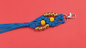 Брелок из паракорда с бусиной