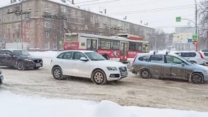 поехали в город