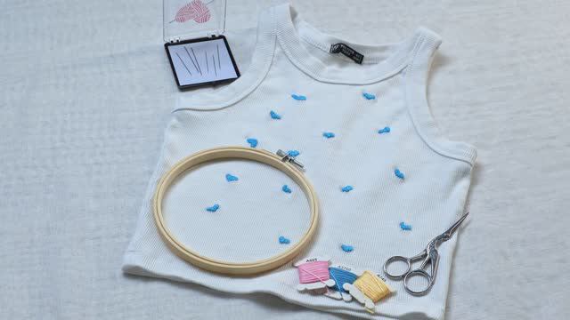 Топ с вышивкой своими руками #diy #handmade #вышивканаодежде