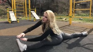 КАК БЫСТРО СЕСТЬ НА ПОПЕРЕЧНЫЙ ШПАГАТ ДОМА ?!