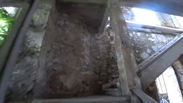 Абхазия. Руины замка принца Ольденбургского