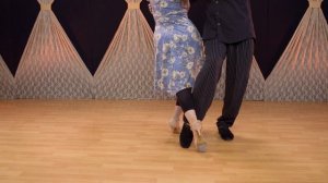 Tango Steps:  “TOQUES” -  Do it tonight at the Milonga!