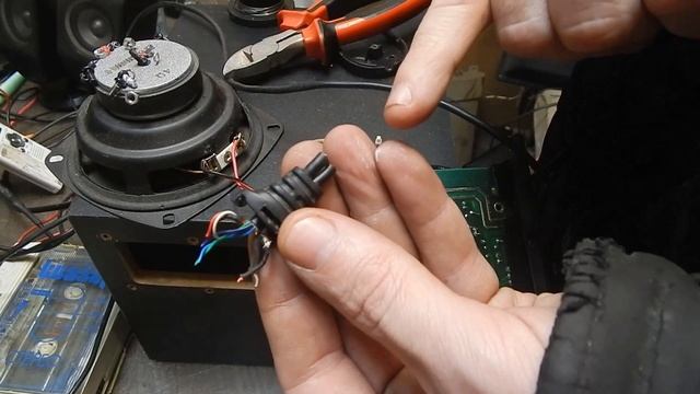 Нет звука Logitech X-210 смотреть онлайн