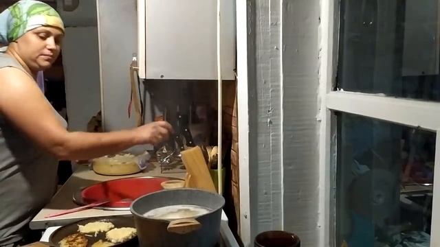 Готовлю ДРАНИКИ\Макароны с Колбаской\Семья Перовых\ смотреть онлайн