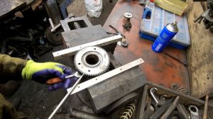 ZD30. Как взвести промежуточную шестерню.