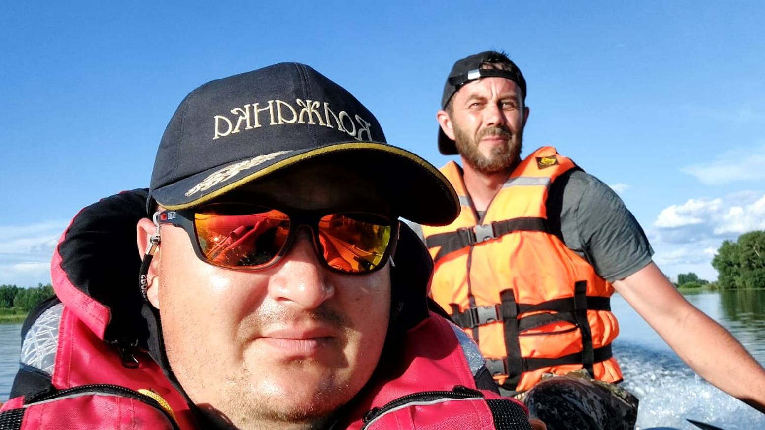 8 часов на воде!! Но ее так и не дождались.