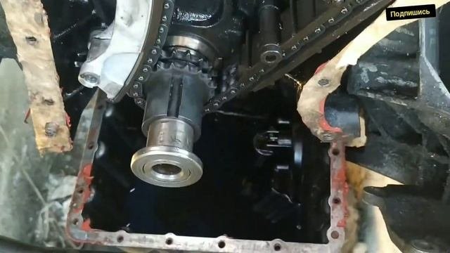 Успокоитель на моторе Мерседес 124