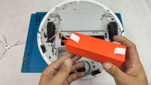 Xiaomi Mi Robot Vacuum Cleaner инструкция по замене аккумулятора